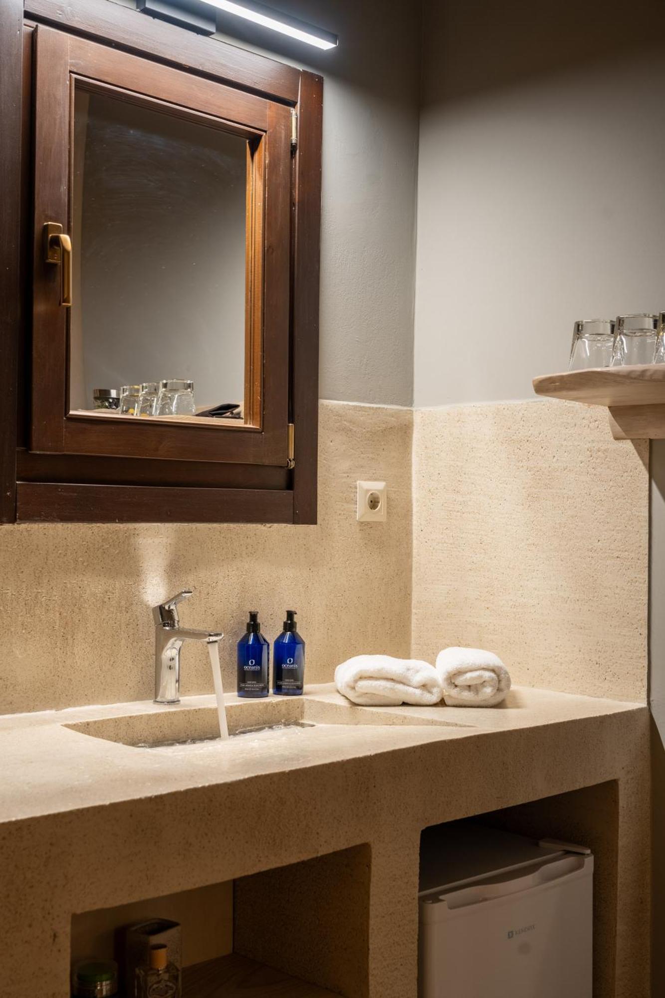Kalavrita Botanica Hotel & Spa Bagian luar foto